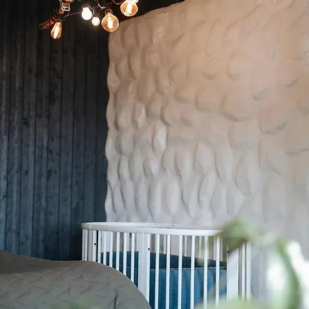 Large And Lovely In Sentrum With Sauna, Hot Tub And Car Harstad