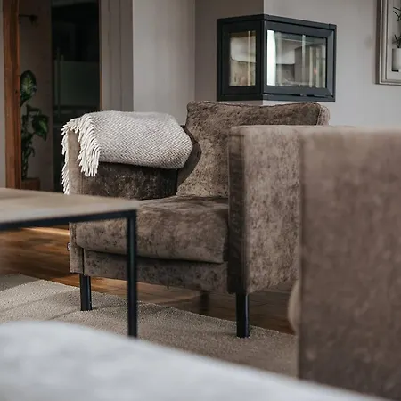 Large And Lovely In Sentrum With Sauna, Hot Tub And Car Villa Harstad