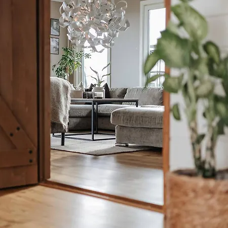 Large And Lovely In Sentrum With Sauna, Hot Tub And Car Villa *
